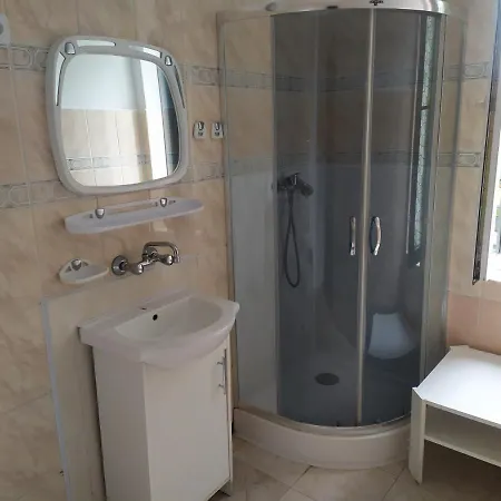 Danuta Guest house *